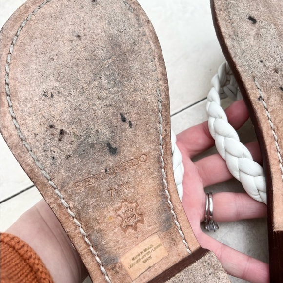 Bernardo Theo thong salads braided brown and white size 7.5 leather - Picture 7 of 8